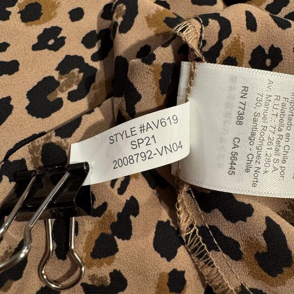 J Crew Womens Top Ruffle Neck Button Top Leopard V Neck Long Sleeve Small EC - Picture 5 of 7